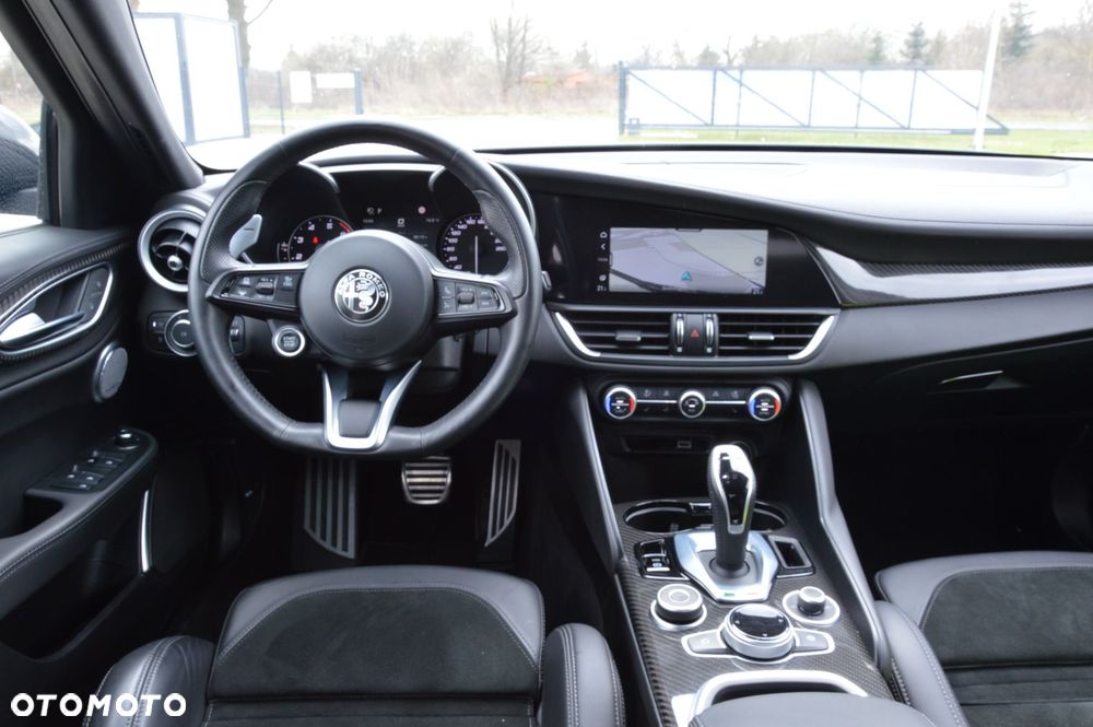 Alfa Romeo Giulia 2.0 Turbo Veloce TI Q4 - 15