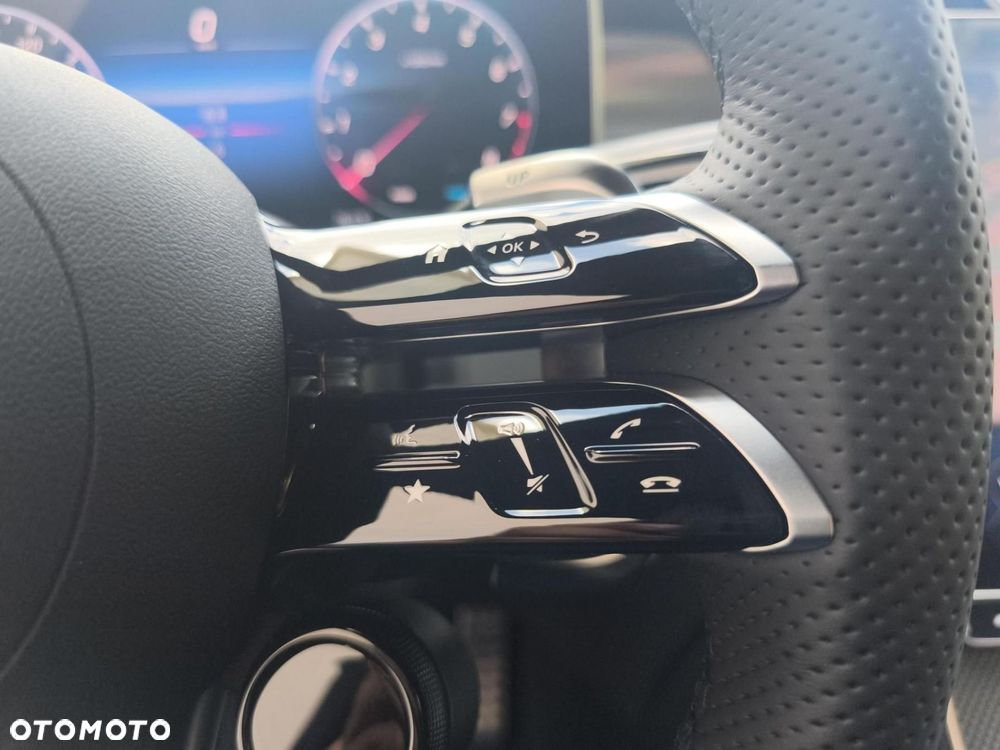 Mercedes-Benz GLC - 15