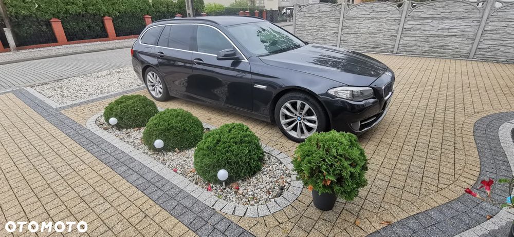 BMW Seria 5 520d Touring Modern Line - 2