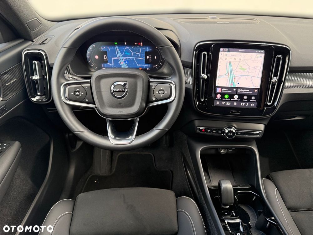 Volvo XC 40 - 18