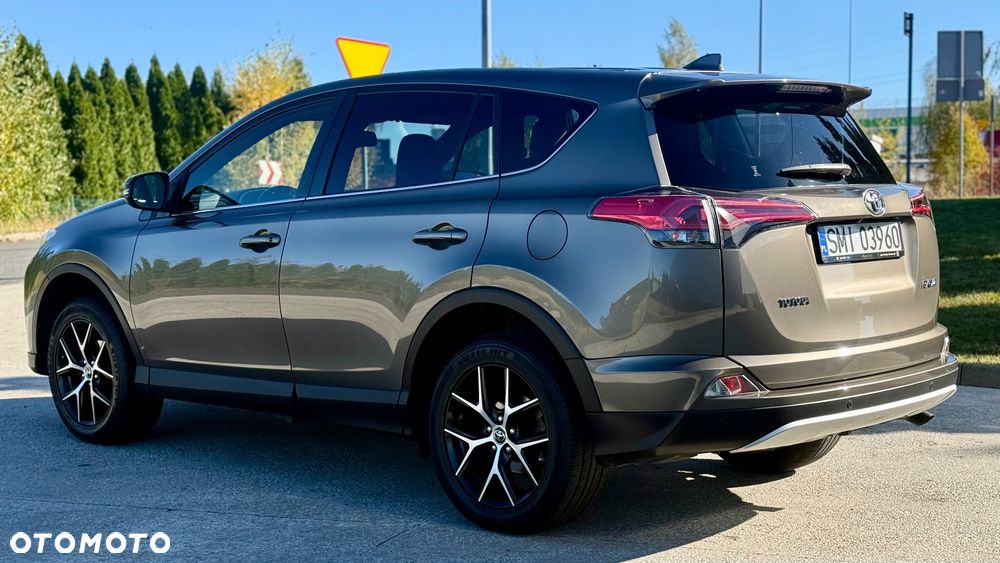Toyota RAV4 - 14