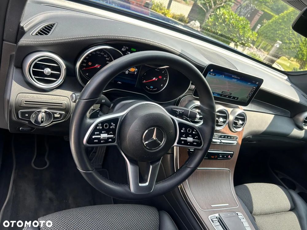 Mercedes-Benz GLC - 9