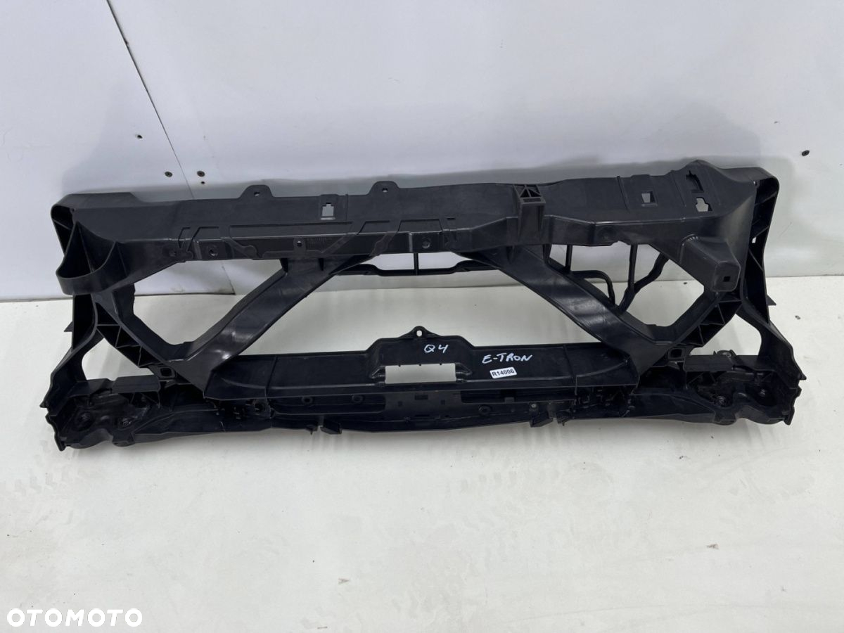 Pas przedni Audi Q4 E-Tron Etron 21r.- wzmocnienie atrapy zderzaka 89a805594c - 3
