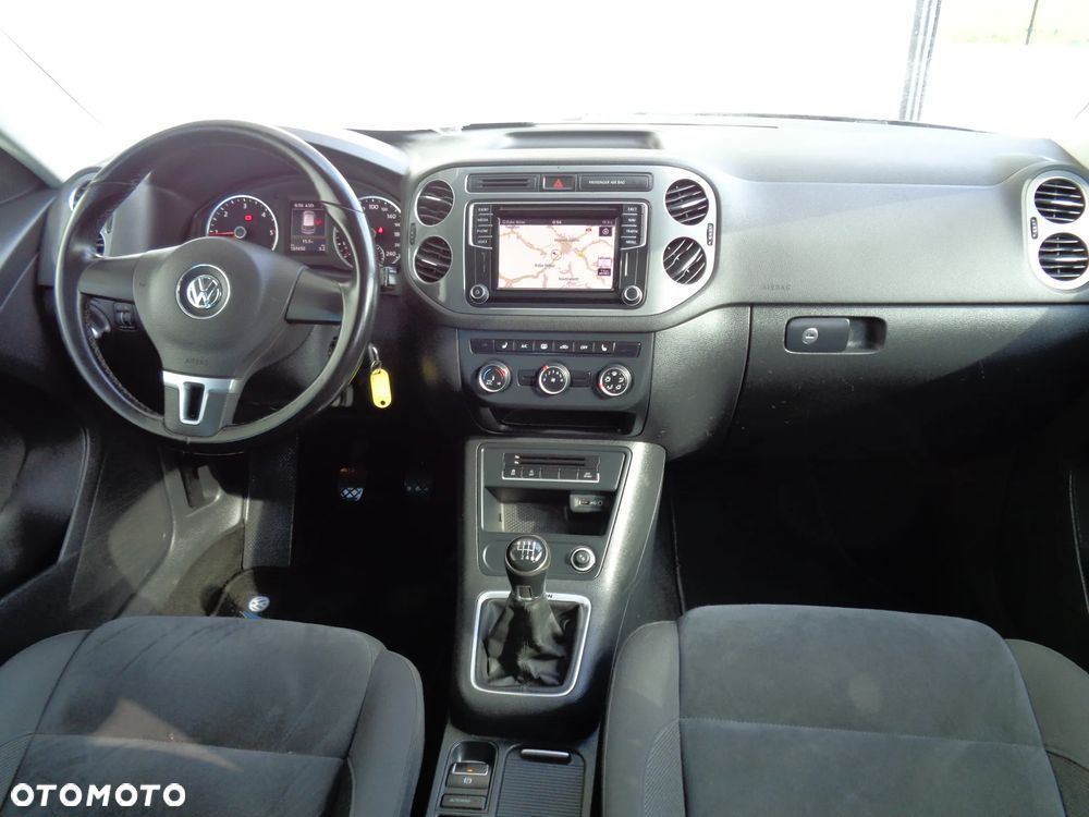Volkswagen Tiguan - 12