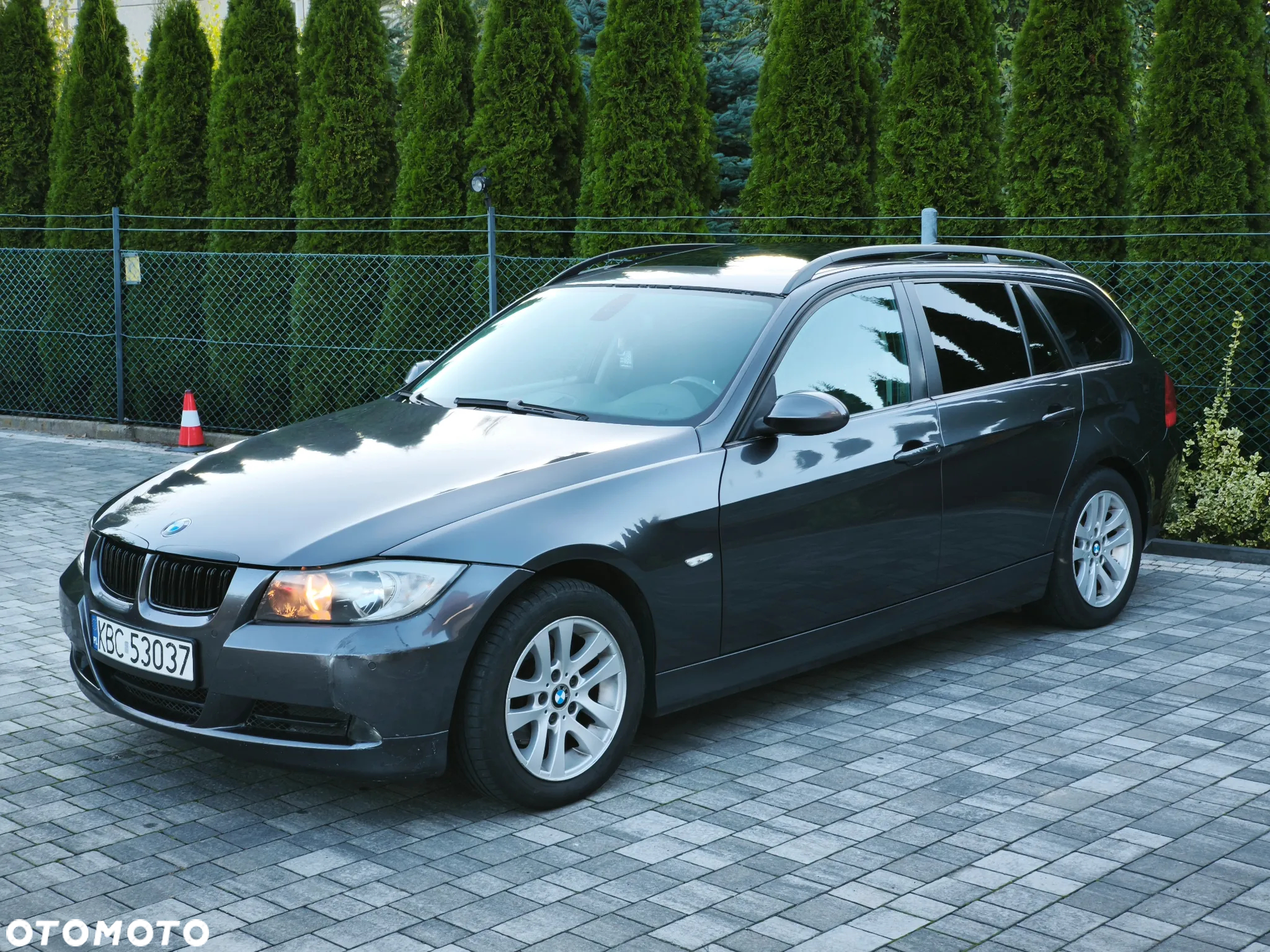 BMW Seria 3 318d DPF Touring - 2