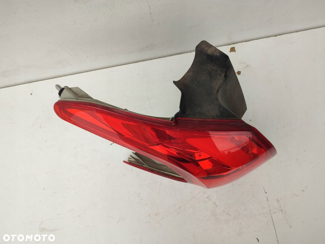 Lampa lewy tył w błotnik PEUGEOT 2008 I 13-16 EUROPA ORYGINAŁ - 3