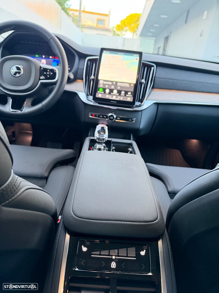 Volvo XC 90 2.0 T8 PHEV Plus Dark AWD - 25