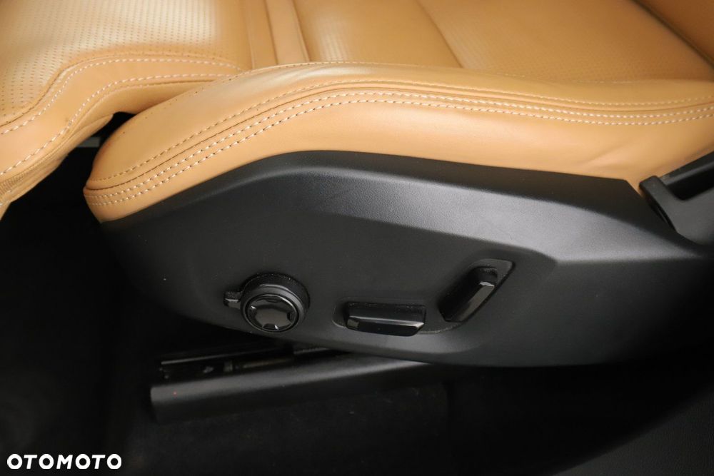 Volvo XC 60 - 20