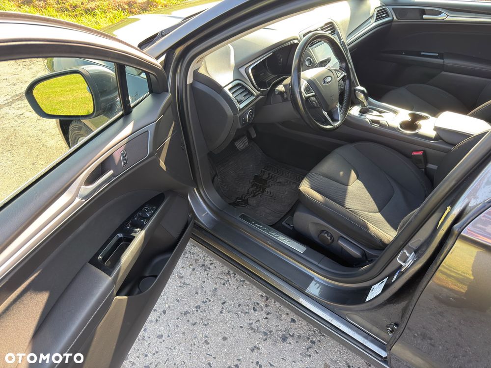 Ford Mondeo - 31