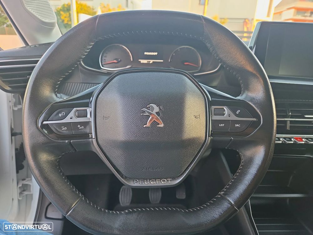 Peugeot 208 1.2 PureTech Active - 36