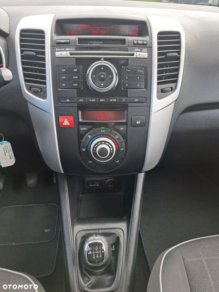 Kia Venga 1.6 CRDi 128 Business Line - 13