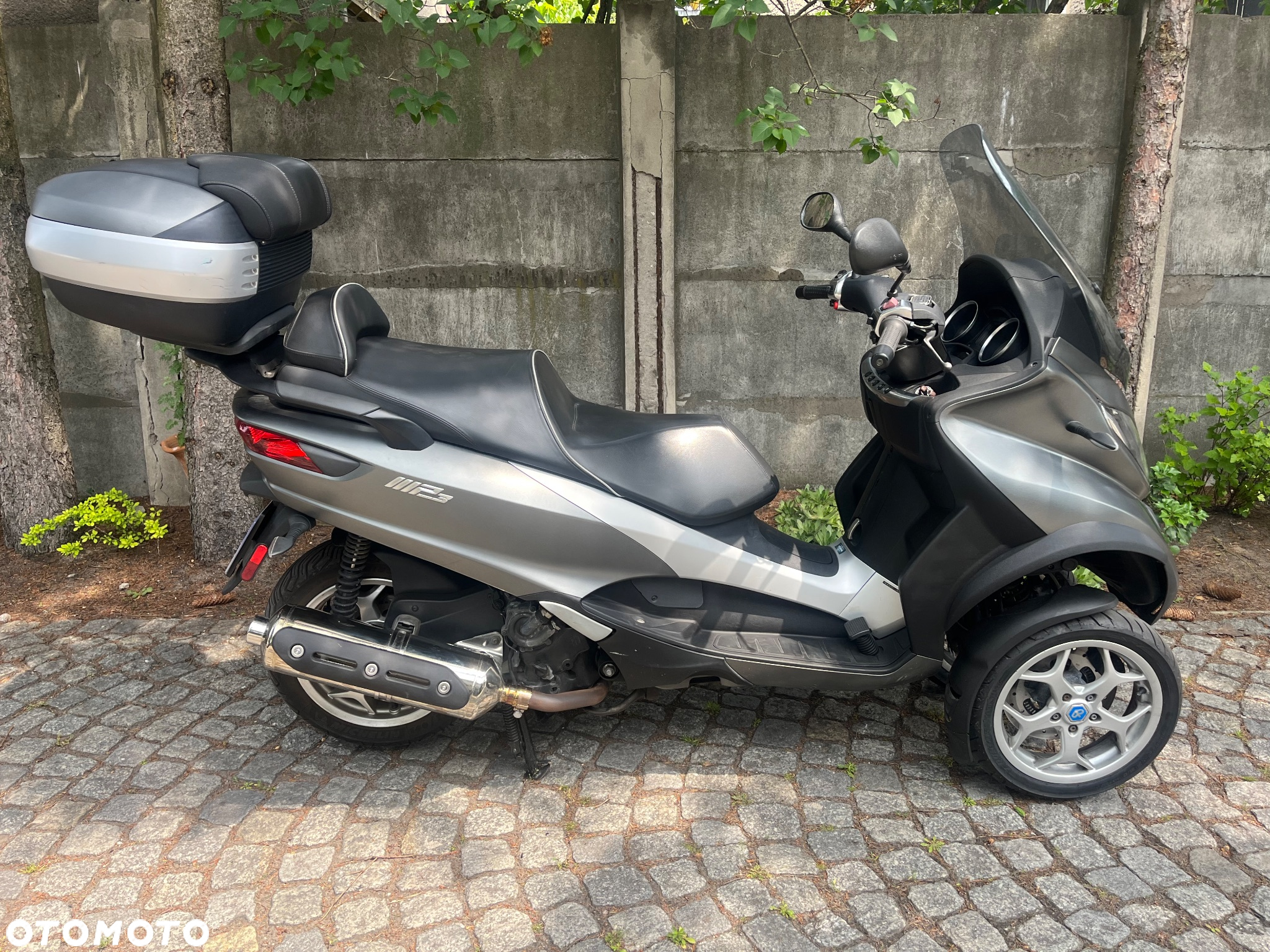 Piaggio MP-3 - 9