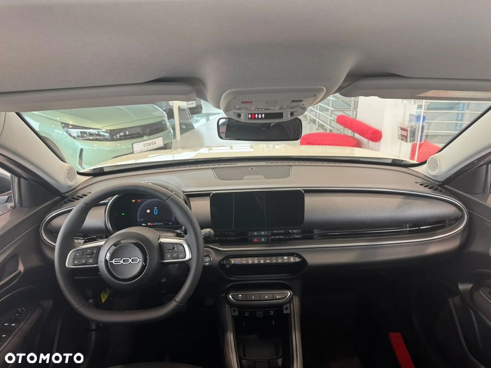 Fiat 600 1.2 Turbo Hybrid eDCT - 21
