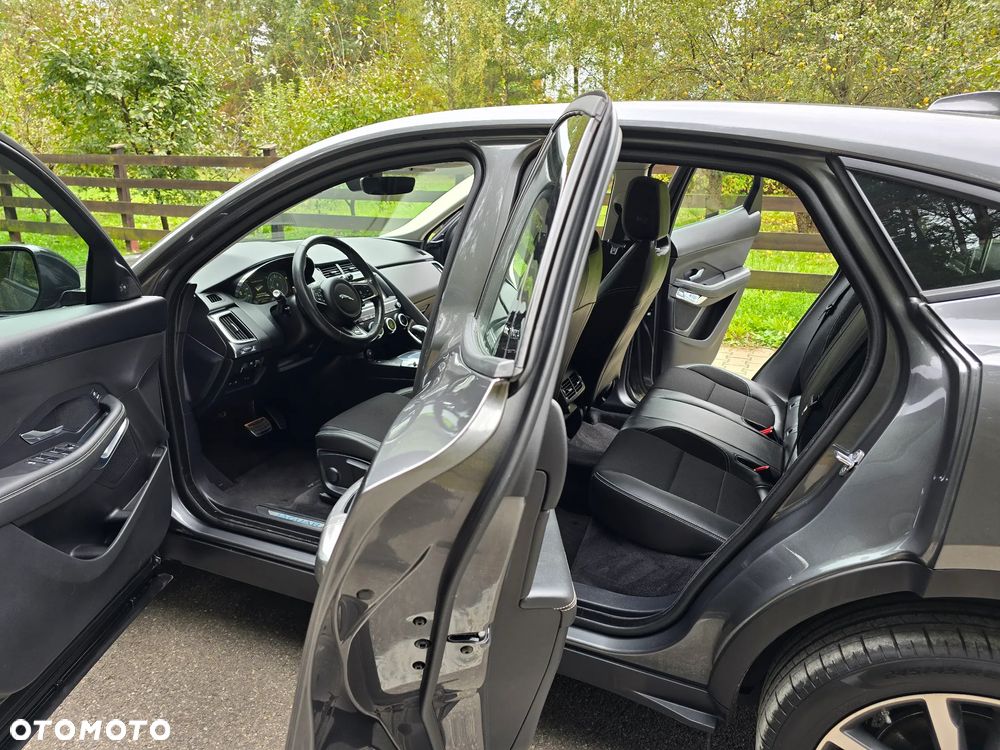 Jaguar E-Pace 2.0 i4D AWD R-Dynamic HSE - 18