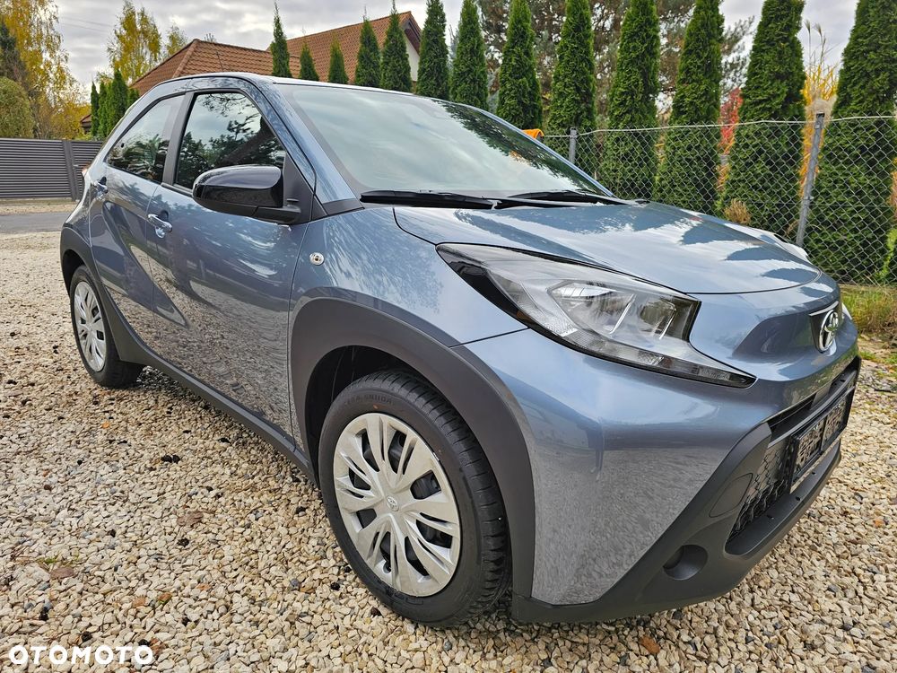 Toyota Aygo X 1.0 VVT-i X-play - 4