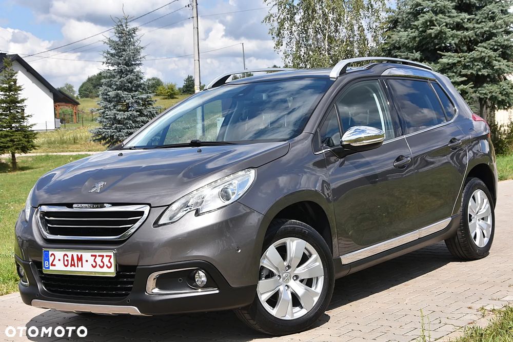 Peugeot 2008 1.2 Pure Tech Allure S&S - 2