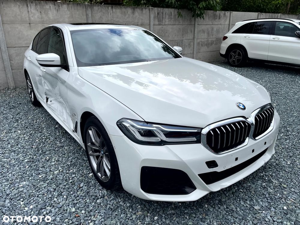 BMW Seria 5 520i M Sport Edition - 10
