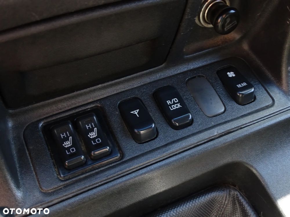 Mitsubishi Pajero 3.2 DID 7os - 15
