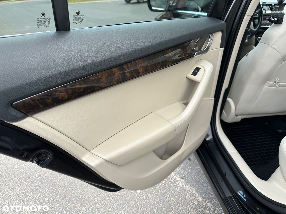 Skoda Octavia 2.0 TDI Elegance - 35