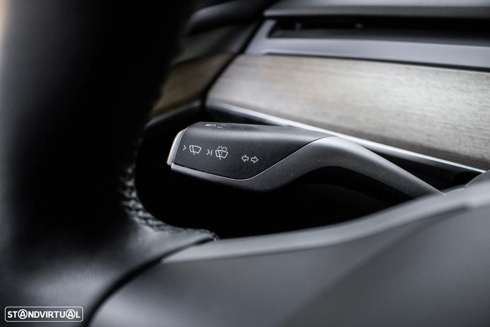 Tesla Model Y Tração Traseira - 15