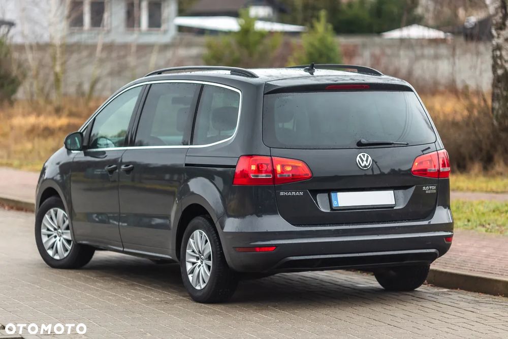 Volkswagen Sharan 2.0 TDI DSG BlueMotion Technology Comfortline - 16