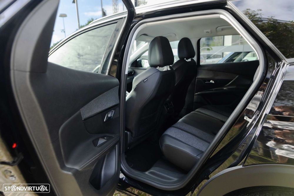 Peugeot 3008 1.2 PureTech Allure EAT8 - 14