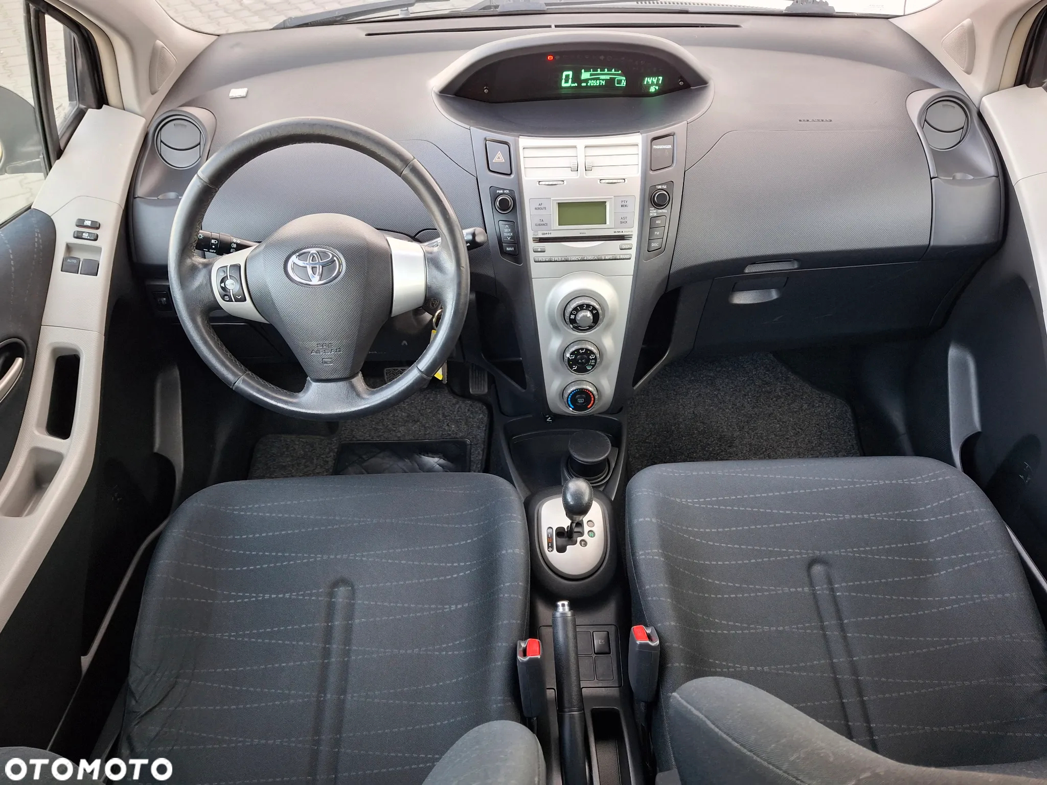 Toyota Yaris 1.4 D-4D Multi Mode Life - 25