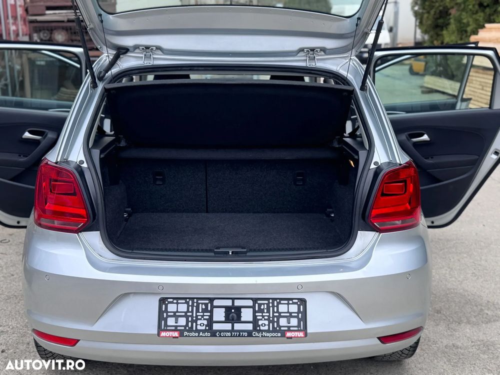 Volkswagen Polo 1.4 TDI Blue Motion Technology Lounge - 14