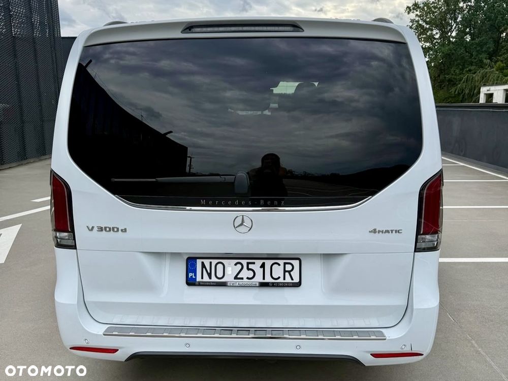 Mercedes-Benz Klasa V - 7