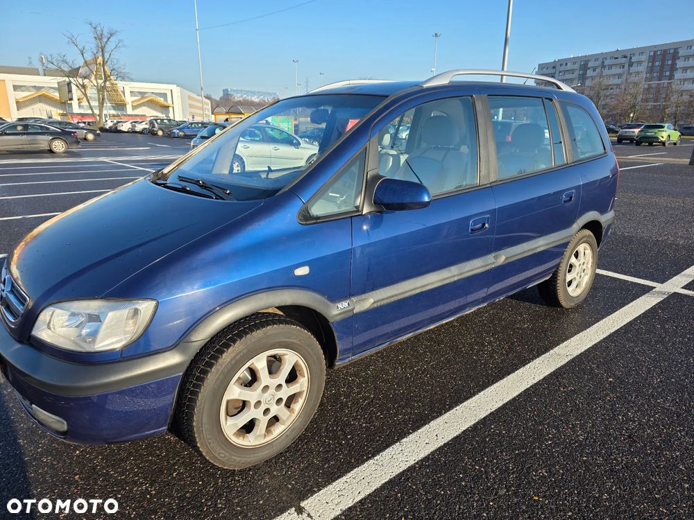 Opel Zafira 1.8 Njoy - 19