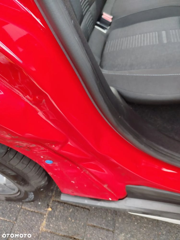 Ford Focus 1.0 EcoBoost Hybrid ACTIVE - 16