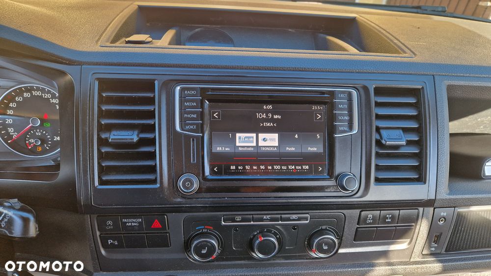 Volkswagen Transporter - 8