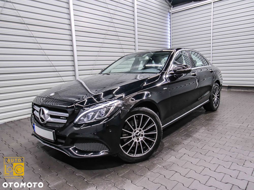 Mercedes-Benz Klasa C 300 9G-TRONIC AMG Line - 3