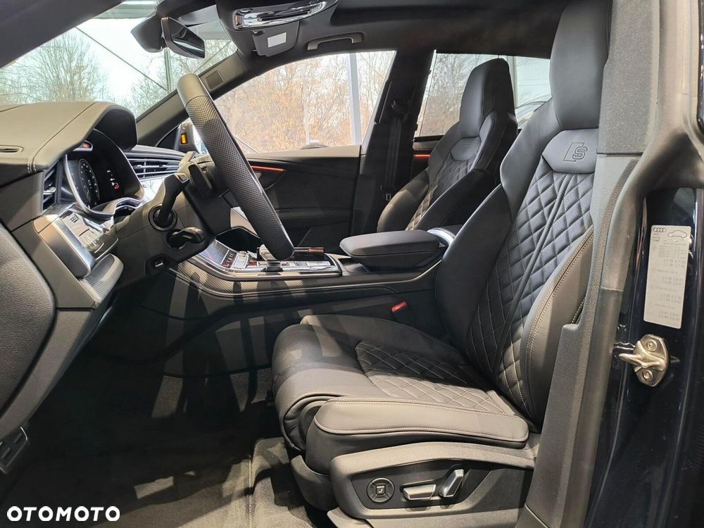 Audi Q8 - 13