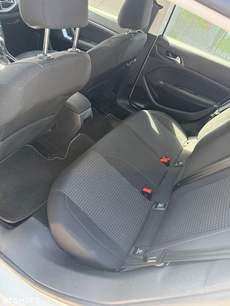 Peugeot 308 BlueHDi 120 EAT6 Stop & Start Allure - 9