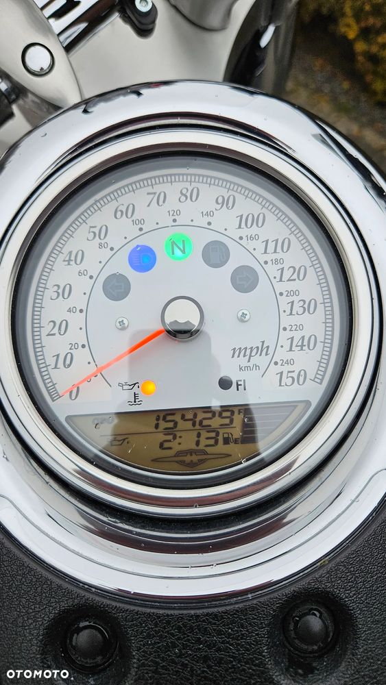 Suzuki Intruder - 21