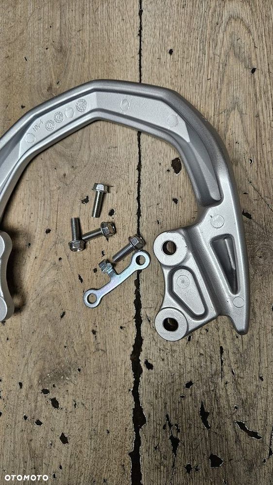 Uchwyt pasażera rączka Honda CB125 F - 9