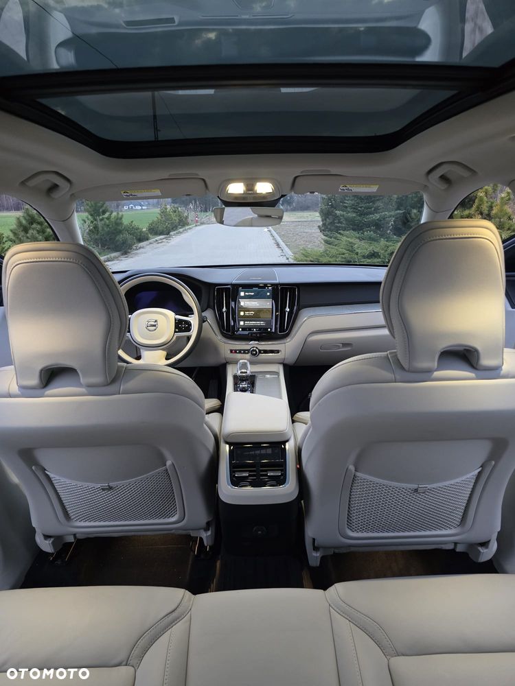 Volvo XC 60 B5 B AWD Plus Bright - 8