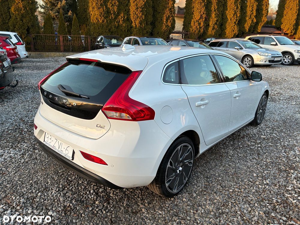 Volvo V40 D2 - 7