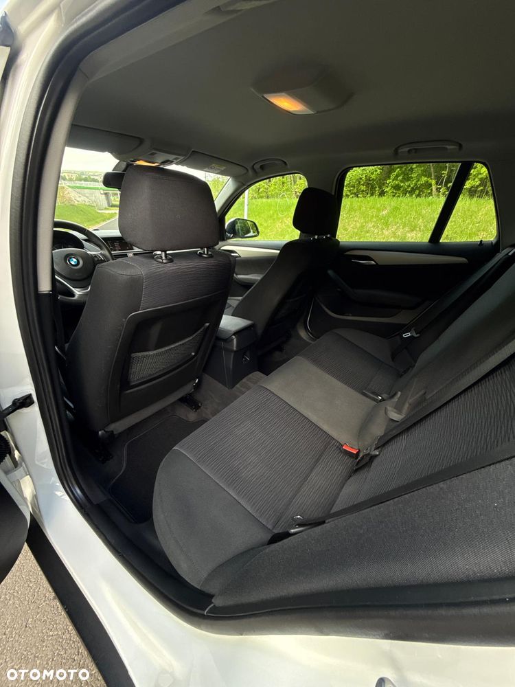 BMW X1 xDrive18d xLine - 29