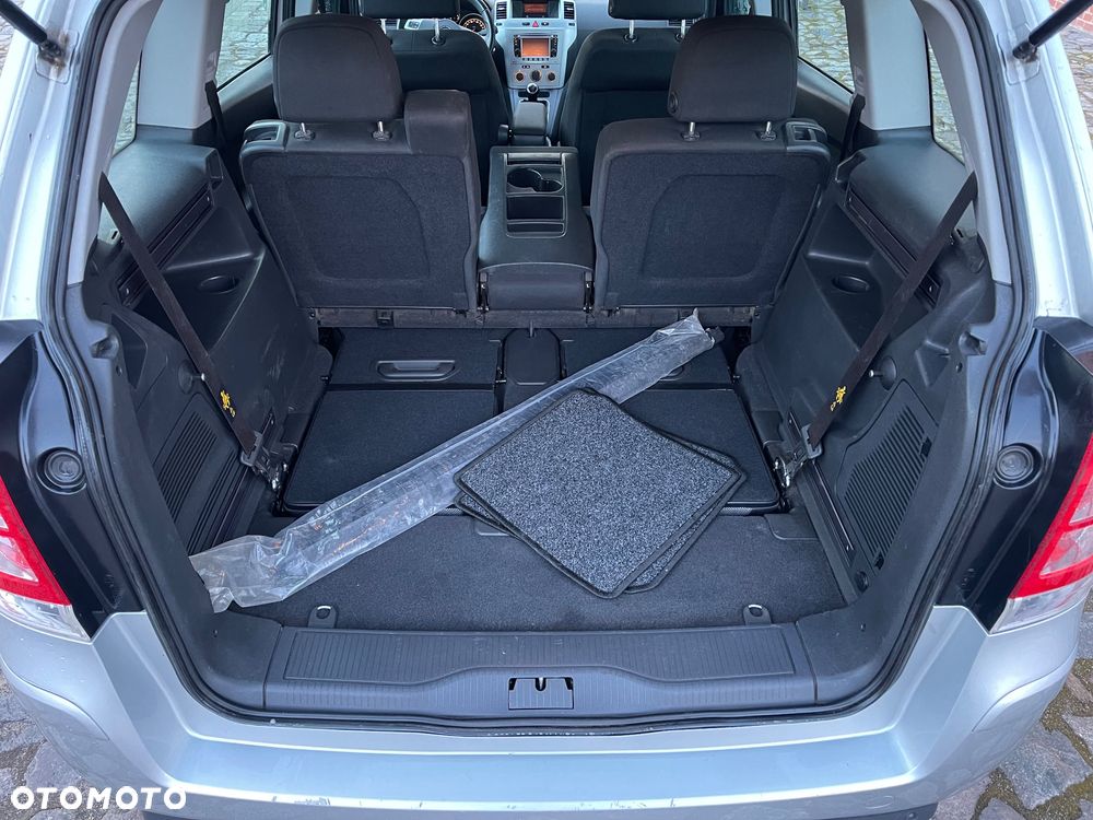 Opel Zafira Tourer 1.8 Edition - 12