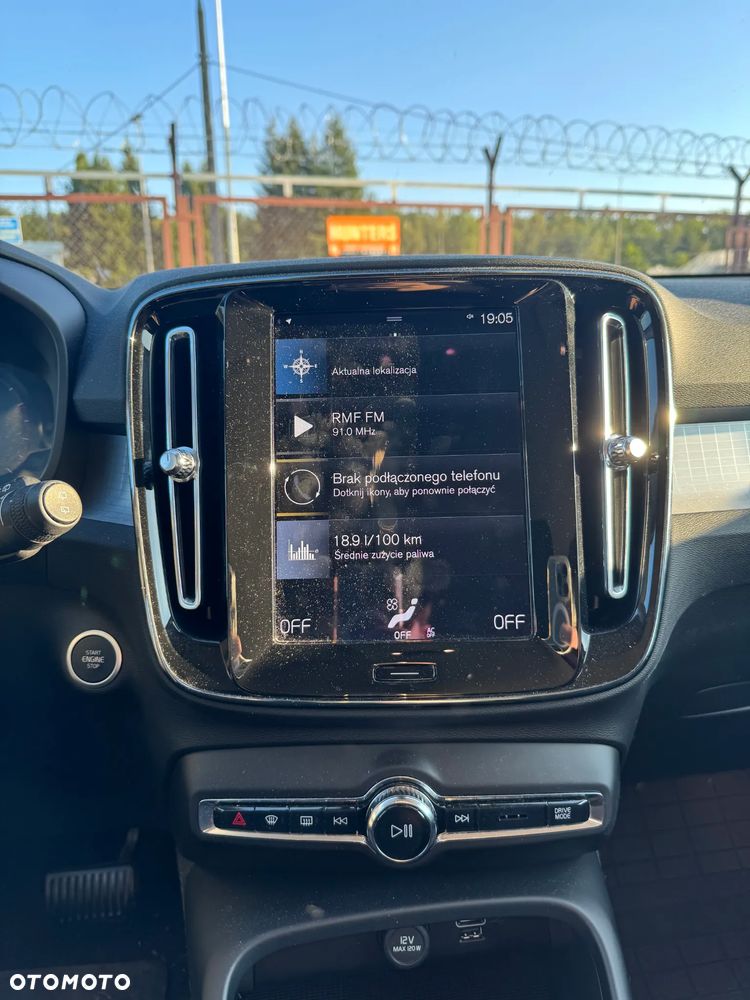 Volvo XC 40 T3 Momentum Pro - 15