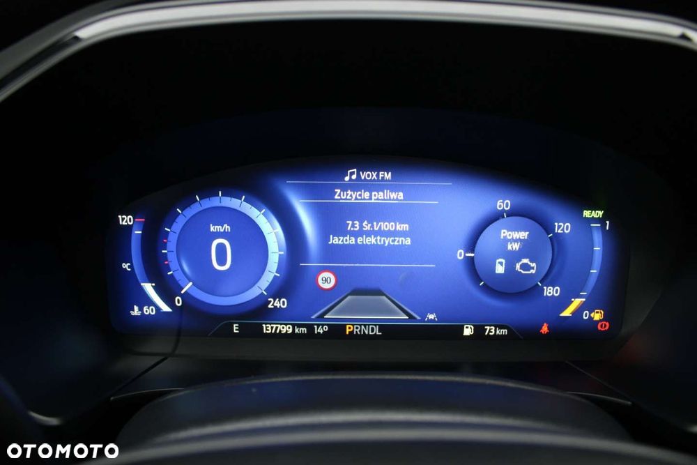 Ford Kuga - 32