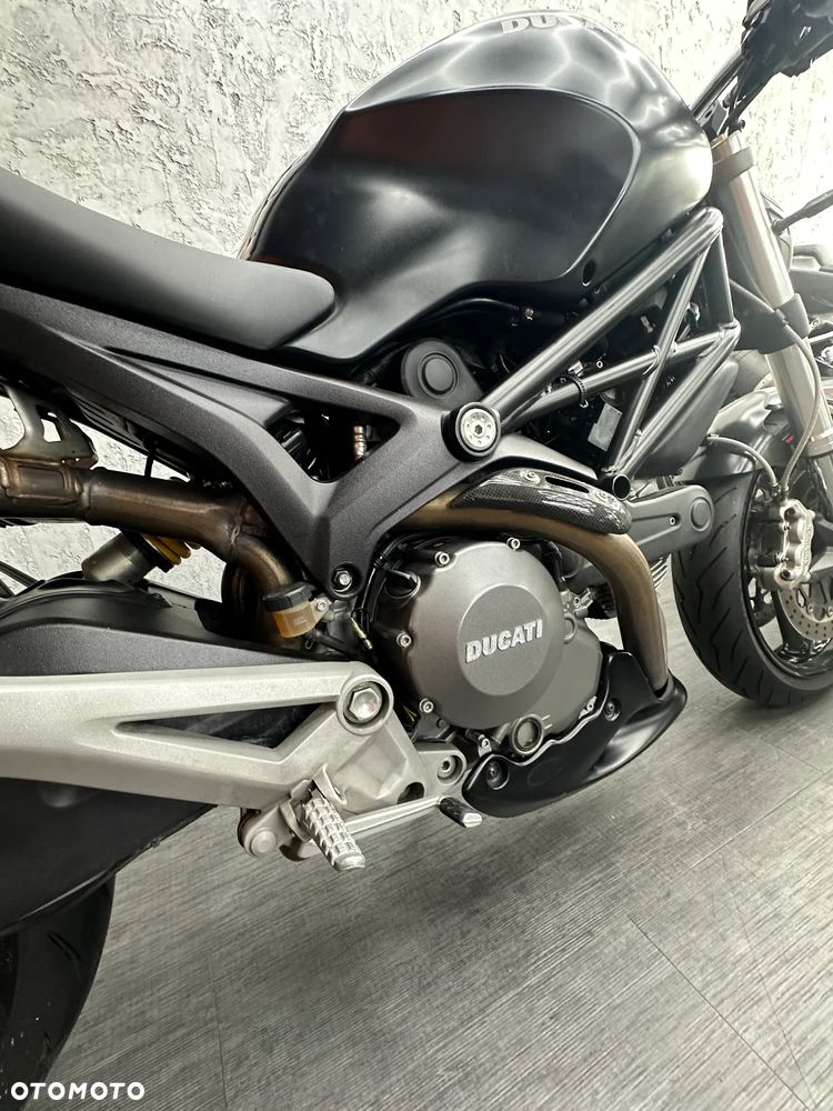 Ducati Monster - 26
