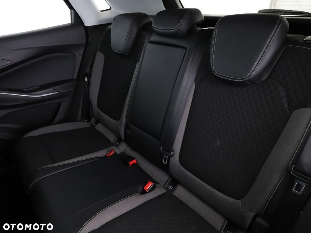 Opel Grandland X 1.2 T Innovation S&S - 18