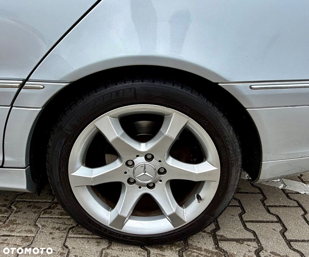 Mercedes-Benz Klasa C 180 Kompressor Automatik Avantgarde Sport Edition + - 23