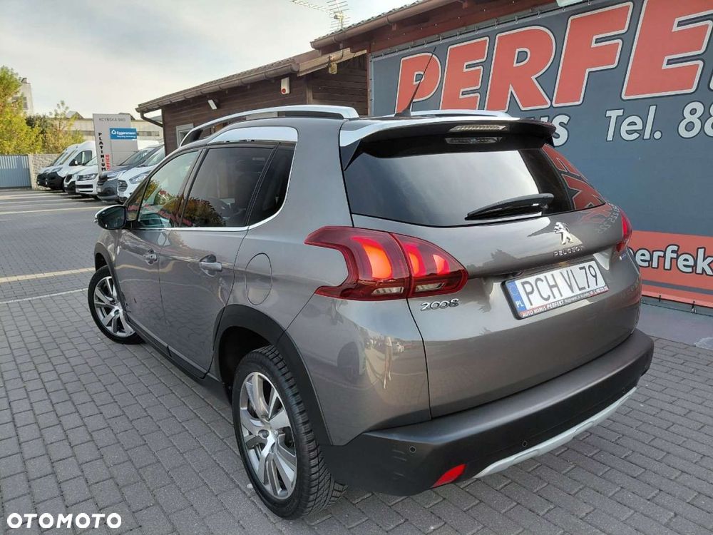 Peugeot 2008 - 6