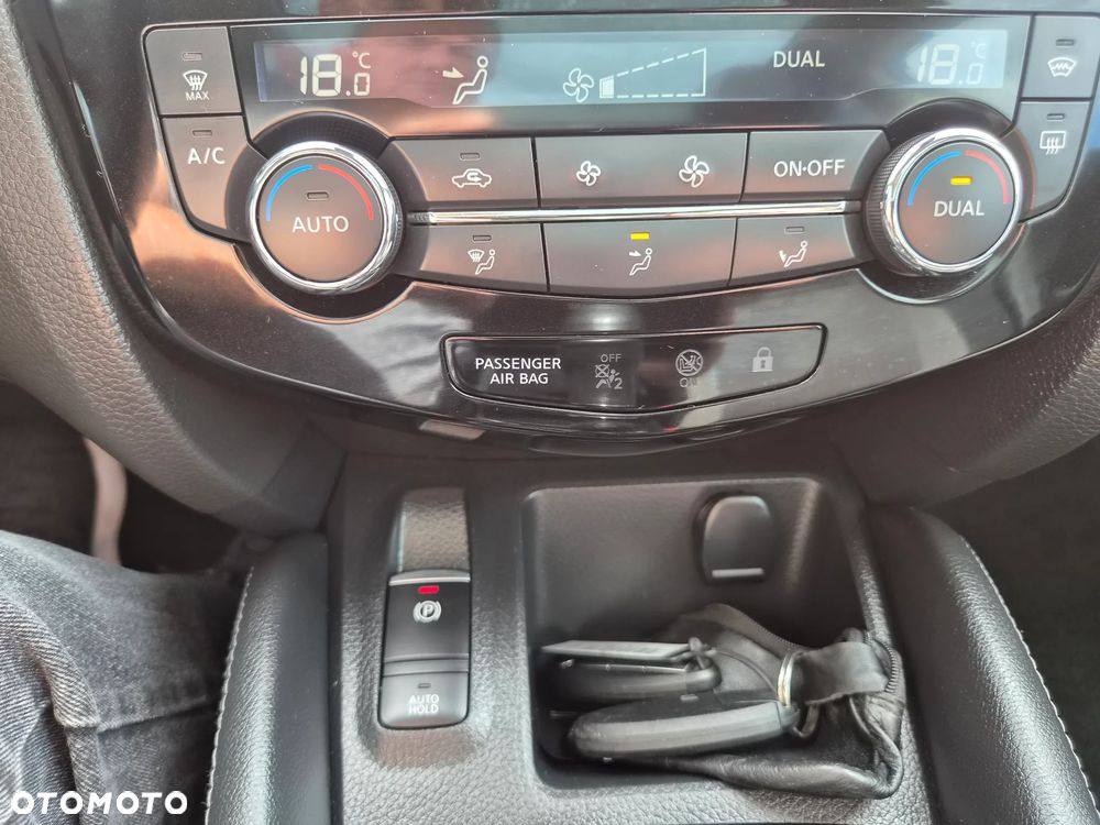 Nissan Qashqai 1.2 DIG-T Tekna - 22