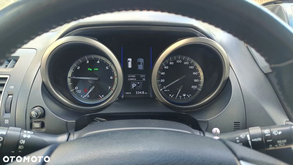 Toyota Land Cruiser LC 4.0 V6 Invincible - 24