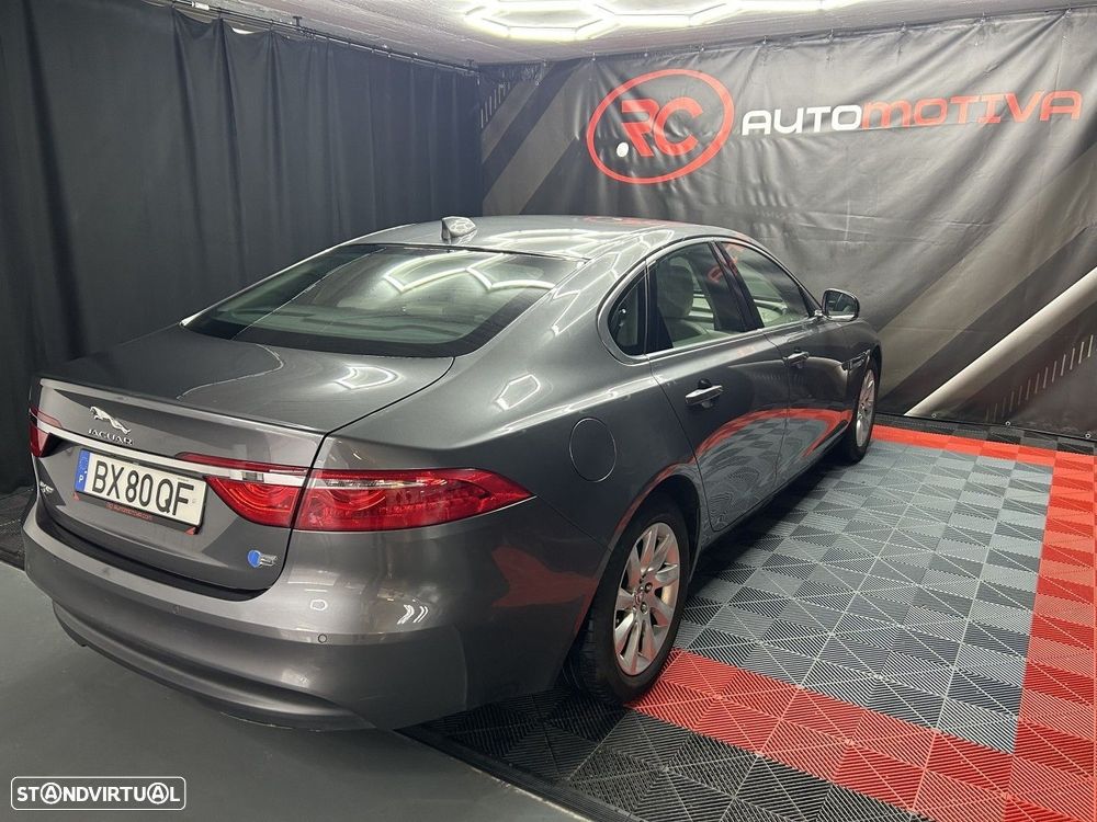 Jaguar XF 2.0 D Prestige Aut. - 5